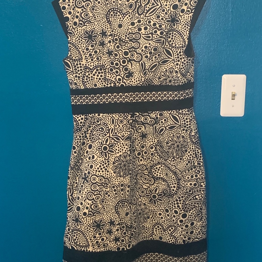 Jones New York black and white sleeveless dress - Picture 3 of 5